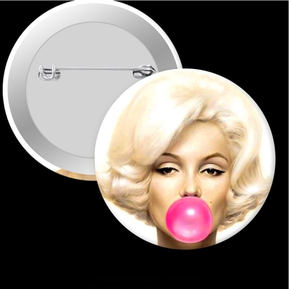Marilyn Monroe Retractable Pink Badge Holder - Picture 2 of 4